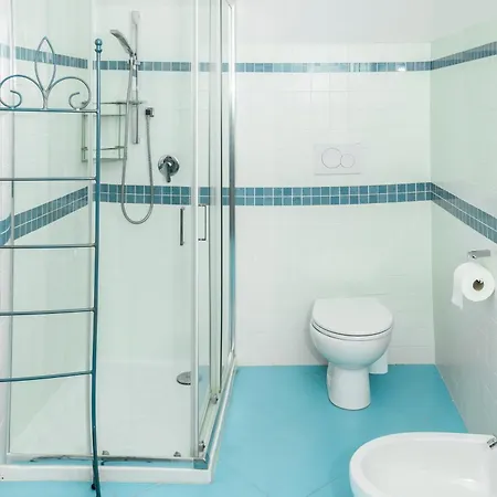 Lovealghero Stanze In Attico Vista Mare * アルゲーロ