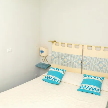 Lovealghero Stanze In Attico Vista Mare Apartmán Alghero